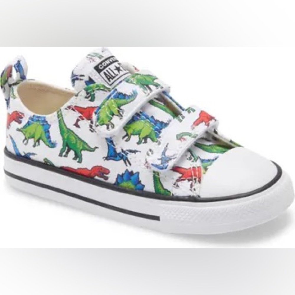 Kids' Chuck Taylor All Star 2V Low Top Sneaker Baby size 4C